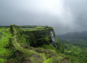 33) Pune to Lonavala taxi