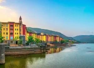 38) Pune to Lavasa Cab